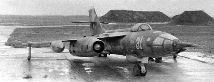 Иллюстрация к книге — Неизвестный Яковлев. "Железный" авиаконструктор [neizyak_1672_img_239.jpg]