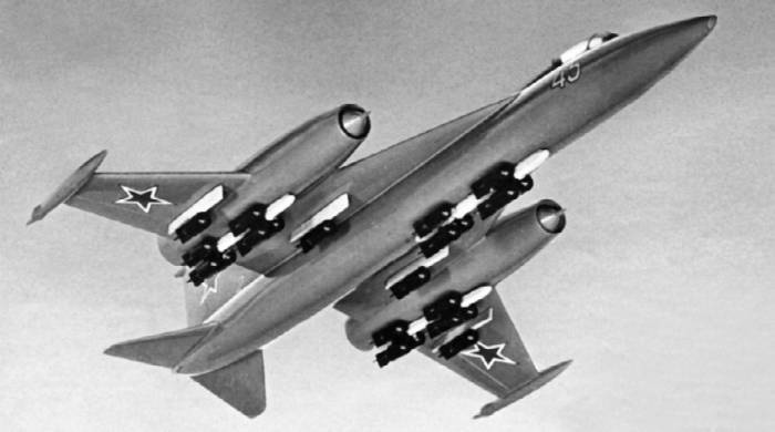 Иллюстрация к книге — Неизвестный Яковлев. "Железный" авиаконструктор [neizyak_1672_img_252.jpg]