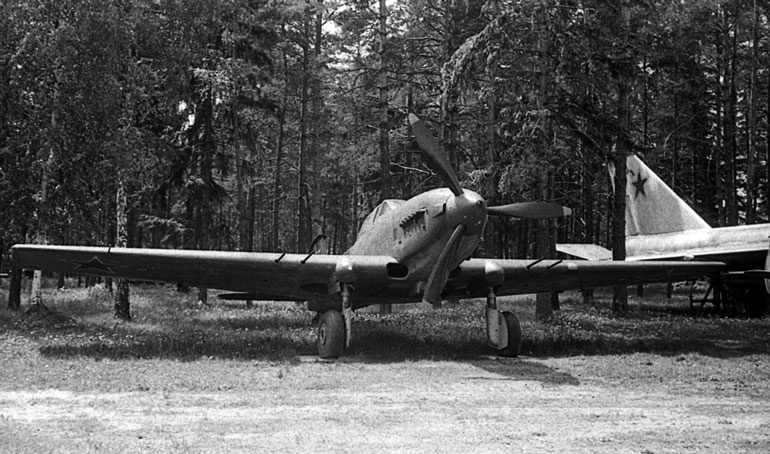 Иллюстрация к книге — Неизвестный Ильюшин. Триумфы отечественного авиапрома [i_051.jpg]