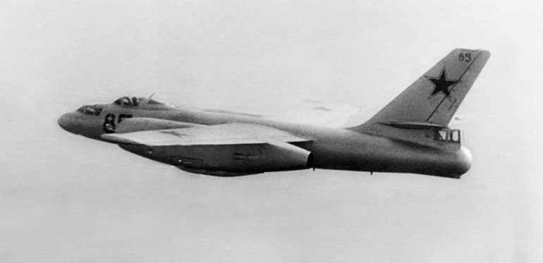 Иллюстрация к книге — Неизвестный Ильюшин. Триумфы отечественного авиапрома [i_064.jpg]