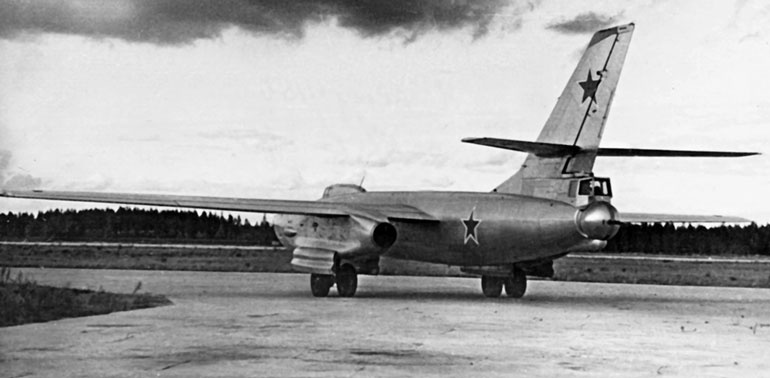 Иллюстрация к книге — Неизвестный Ильюшин. Триумфы отечественного авиапрома [i_080.jpg]