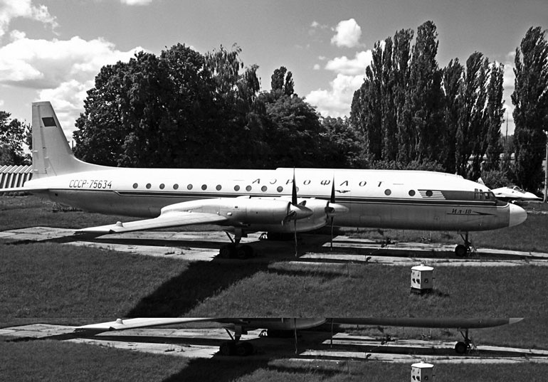 Иллюстрация к книге — Неизвестный Ильюшин. Триумфы отечественного авиапрома [i_108.jpg]
