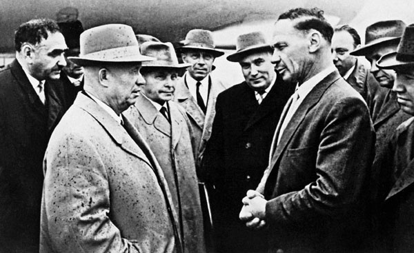 Иллюстрация к книге — Неизвестный Ильюшин. Триумфы отечественного авиапрома [i_132.jpg]