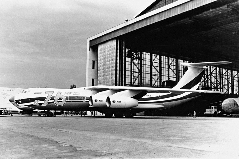 Иллюстрация к книге — Неизвестный Ильюшин. Триумфы отечественного авиапрома [i_160.jpg]