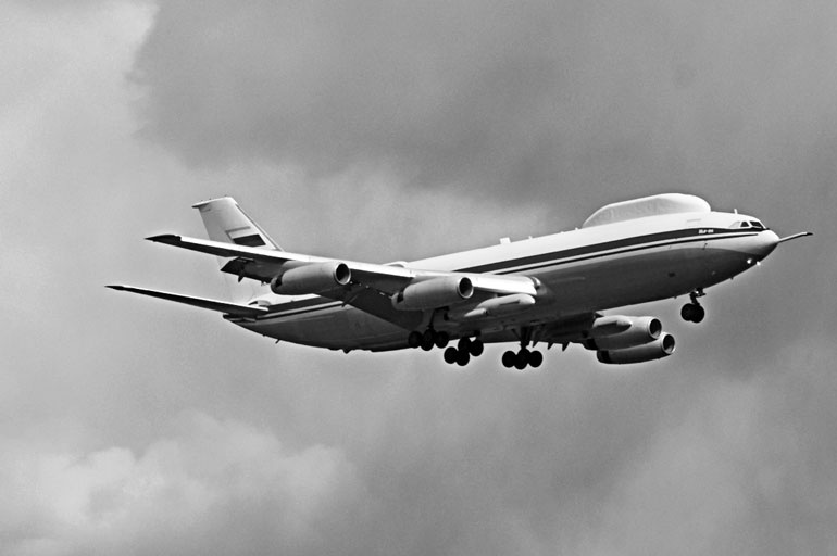 Иллюстрация к книге — Неизвестный Ильюшин. Триумфы отечественного авиапрома [i_173.jpg]