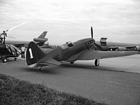 Иллюстрация к книге — Неизвестный "МиГ". Гордость советского авиапрома [i_014.jpg]