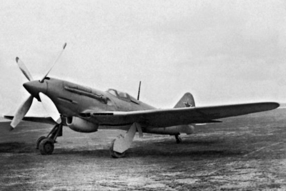 Иллюстрация к книге — Неизвестный "МиГ". Гордость советского авиапрома [i_018.jpg]