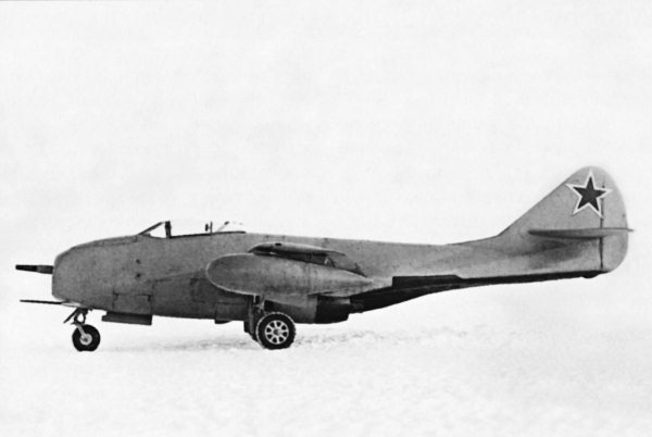 Иллюстрация к книге — Неизвестный "МиГ". Гордость советского авиапрома [i_026.jpg]