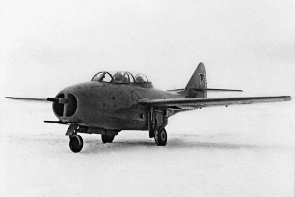 Иллюстрация к книге — Неизвестный "МиГ". Гордость советского авиапрома [i_027.jpg]