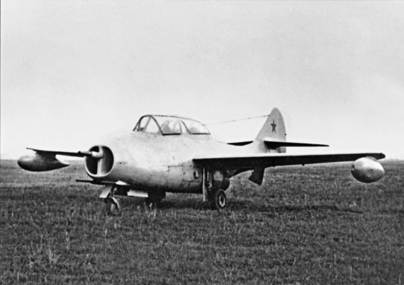 Иллюстрация к книге — Неизвестный "МиГ". Гордость советского авиапрома [i_028.jpg]