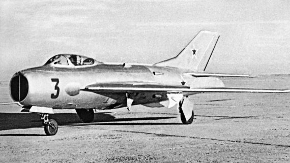 Иллюстрация к книге — Неизвестный "МиГ". Гордость советского авиапрома [i_080.jpg]