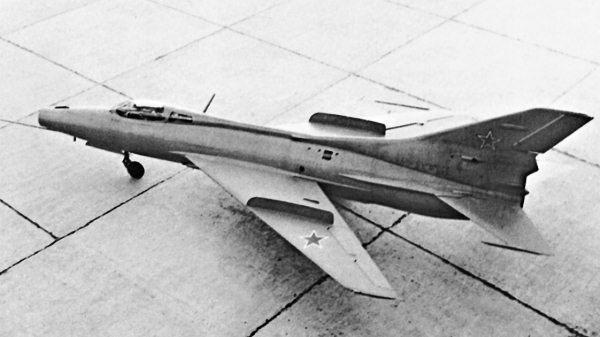 Иллюстрация к книге — Неизвестный "МиГ". Гордость советского авиапрома [i_104.jpg]