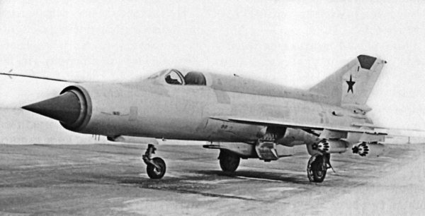 Иллюстрация к книге — Неизвестный "МиГ". Гордость советского авиапрома [i_113.jpg]