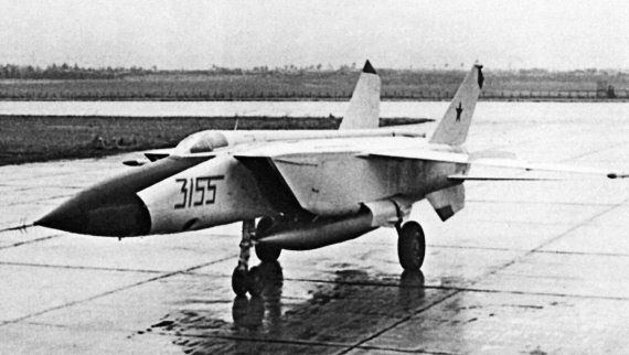 Иллюстрация к книге — Неизвестный "МиГ". Гордость советского авиапрома [i_145.jpg]