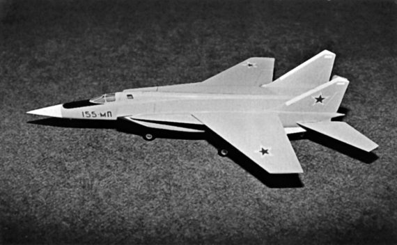 Иллюстрация к книге — Неизвестный "МиГ". Гордость советского авиапрома [i_157.jpg]