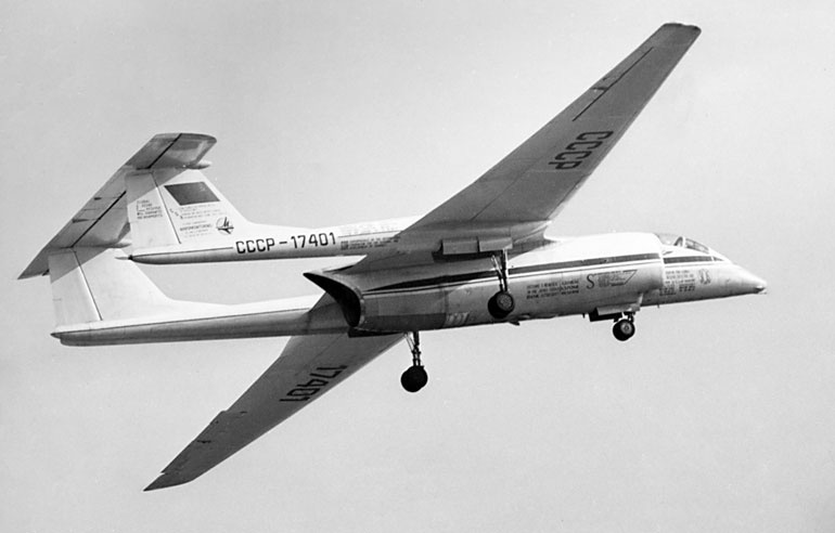 Иллюстрация к книге — Мясищев. Неудобный гений. Забытые победы советской авиации [i_127.jpg]