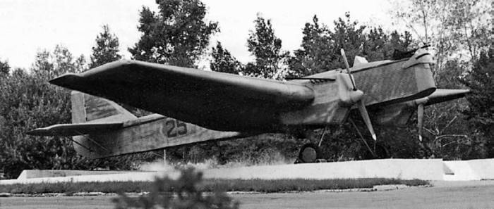 Иллюстрация к книге — Боевые самолеты Туполева [bsamtyp1_img_009.jpg]