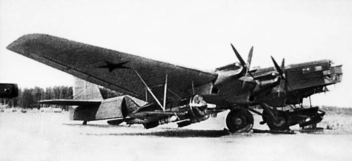 Иллюстрация к книге — Боевые самолеты Туполева [bsamtyp1_img_017.jpg]