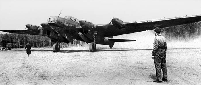 Иллюстрация к книге — Боевые самолеты Туполева [bsamtyp1_img_047.jpg]