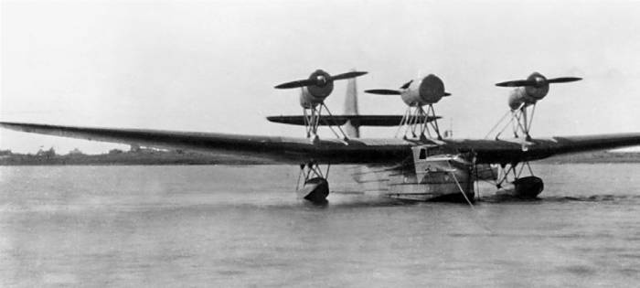 Иллюстрация к книге — Боевые самолеты Туполева [bsamtyp1_img_063.jpg]