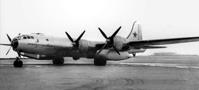 Иллюстрация к книге — Боевые самолеты Туполева [bsamtyp1_img_099.jpg]