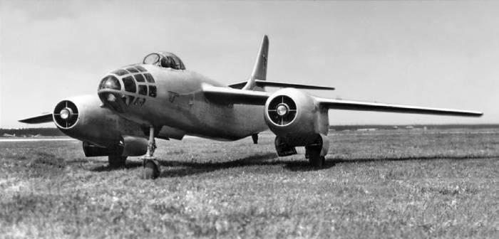 Иллюстрация к книге — Боевые самолеты Туполева [bsamtyp1_img_115.jpg]