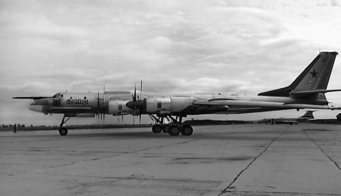 Иллюстрация к книге — Боевые самолеты Туполева [bsamtyp1_img_162.jpg]