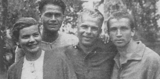 Иллюстрация к книге — Я видела детство и юность XX века [i_012.jpg]