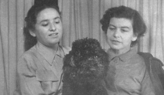 Иллюстрация к книге — Я видела детство и юность XX века [i_041.jpg]