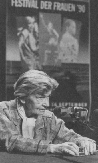 Иллюстрация к книге — Я видела детство и юность XX века [i_060.jpg]