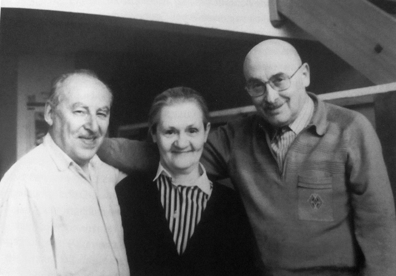 Иллюстрация к книге — Художник Оскар Рабин. Запечатленная судьба [b00000118.png.jpg]