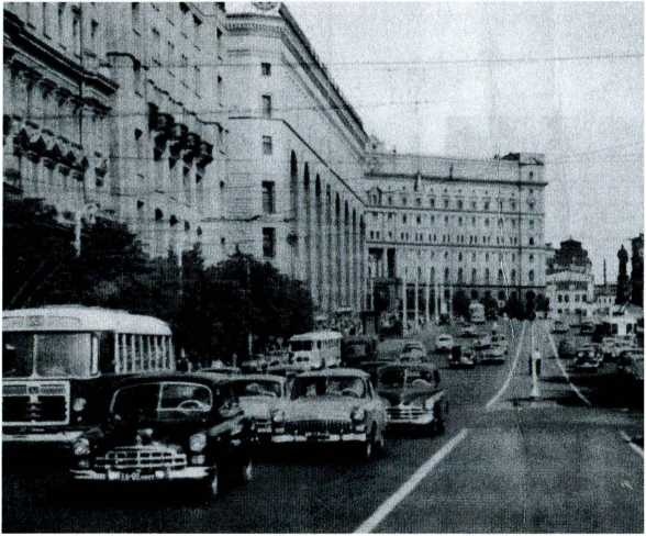 Иллюстрация к книге — Стражи Кремля. От "охранки" до 9 - го управления КГБ [i_025.jpg]