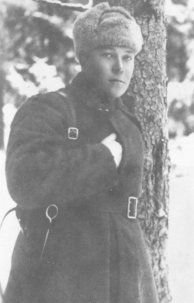 Иллюстрация к книге — Кровавый плацдарм. 49-я армия в прорыве под Тарусой и боях на реке Угре. 1941-1942 [i_017.jpg]