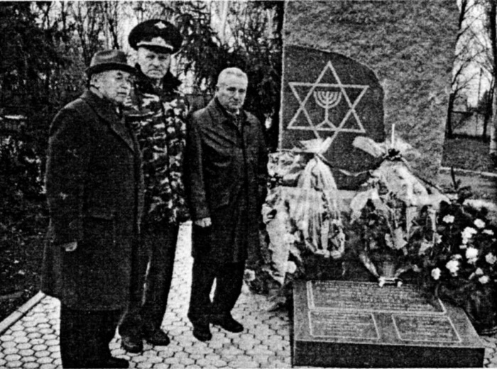 Иллюстрация к книге — 891 день в пехоте [i_032.jpg]