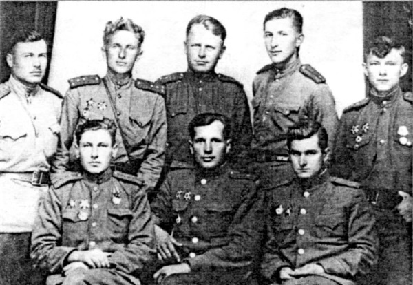 Иллюстрация к книге — 891 день в пехоте [i_088.jpg]