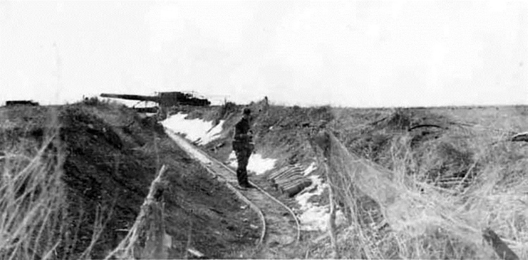 Иллюстрация к книге — Первый штурм Севастополя. Ноябрь 41-го [i_042.jpg]