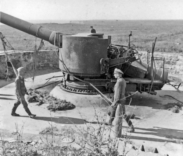 Иллюстрация к книге — Первый штурм Севастополя. Ноябрь 41-го [i_057.jpg]