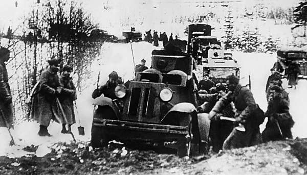 Иллюстрация к книге — Зимняя война: «Ломят танки широкие просеки» [block_001320_page_010_image_0001.jpg]