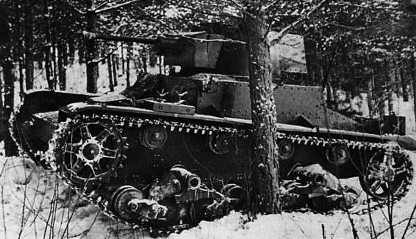 Иллюстрация к книге — Зимняя война: «Ломят танки широкие просеки» [block_001320_page_066_image_0001.jpg]