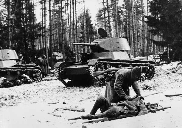 Иллюстрация к книге — Зимняя война: «Ломят танки широкие просеки» [block_001320_page_087_image_0001.jpg]