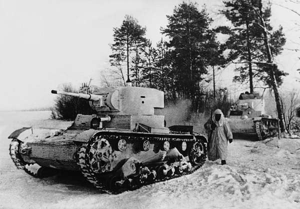 Иллюстрация к книге — Зимняя война: «Ломят танки широкие просеки» [block_001320_page_101_image_0001.jpg]