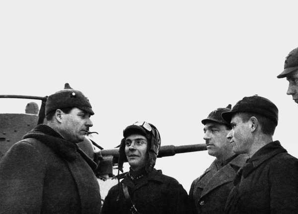 Иллюстрация к книге — Зимняя война: «Ломят танки широкие просеки» [block_001320_page_141_image_0001.jpg]