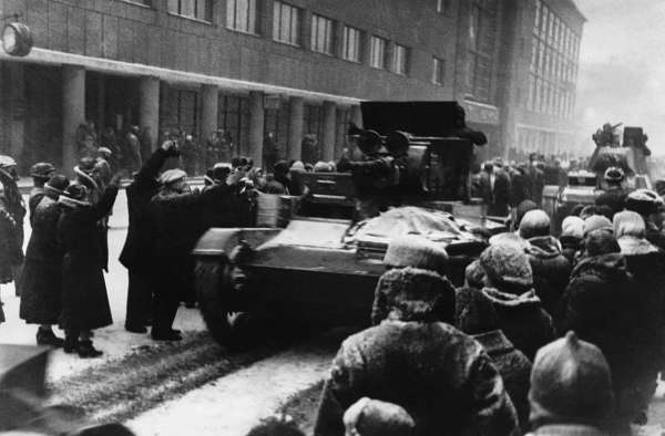 Иллюстрация к книге — Зимняя война: «Ломят танки широкие просеки» [block_001320_page_165_image_0001.jpg]