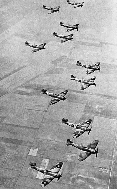 Иллюстрация к книге — Военная авиация Второй мировой войны [i_132.jpg]