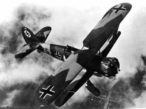 Иллюстрация к книге — Военная авиация Второй мировой войны [i_285.jpg]