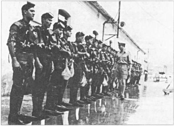 Иллюстрация к книге — Военно-морской шпионаж. История противостояния [i_004.jpg]