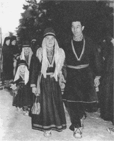 Иллюстрация к книге — Лапландцы. Охотники за северными оленями [i_065.jpg]