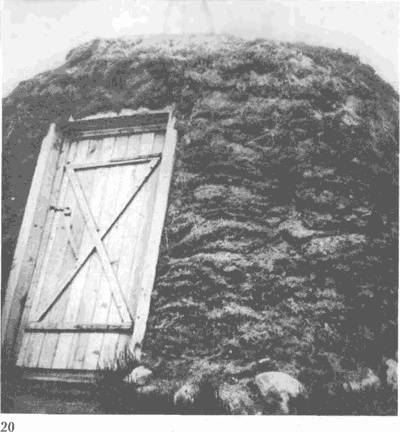 Иллюстрация к книге — Лапландцы. Охотники за северными оленями [i_076.jpg]