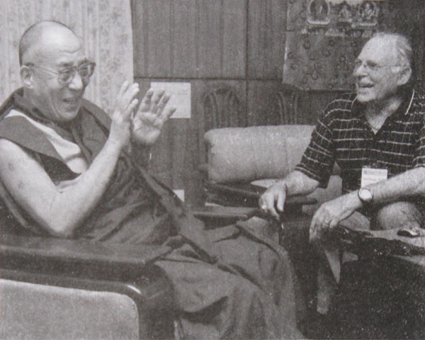 Иллюстрация к книге — Мудрость Востока и Запада. Психология равновесия [i_002.jpg]