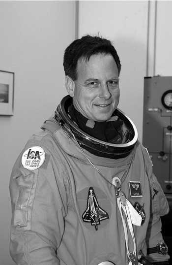 Иллюстрация к книге — Секреты американской космонавтики [i_103.jpg]